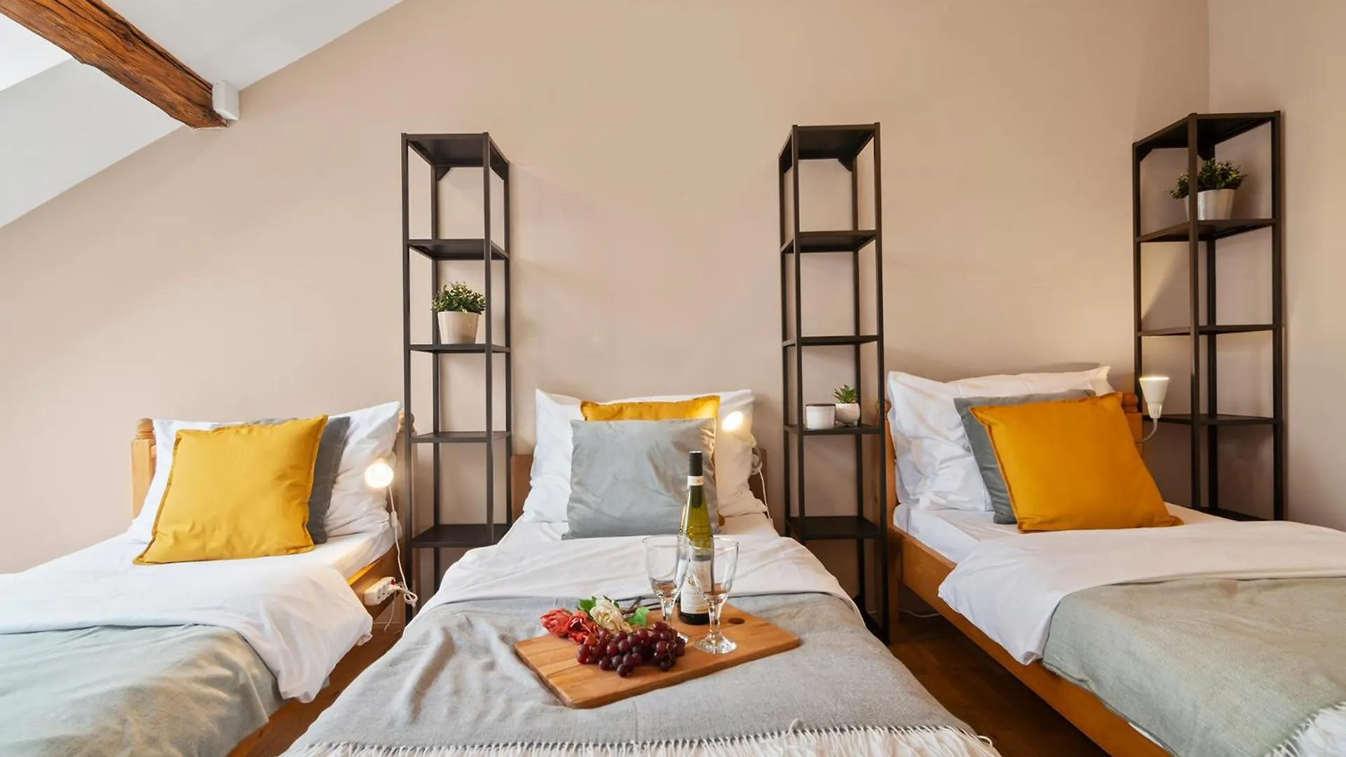 Vintage Apts In Heart Of Prague By Michal&Friends 0*,
